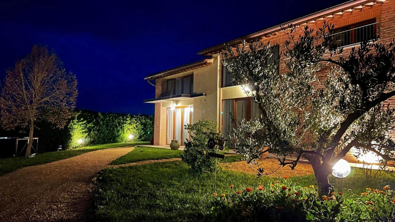 Agriturismo La Corte Del Sole シエーナ エクステリア 写真