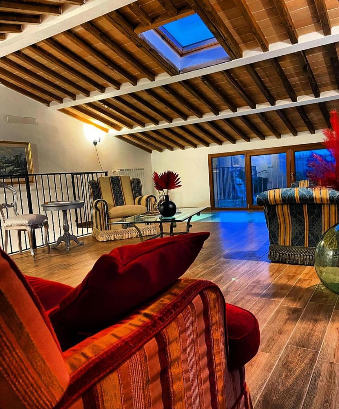 Agriturismo La Corte Del Sole シエーナ エクステリア 写真