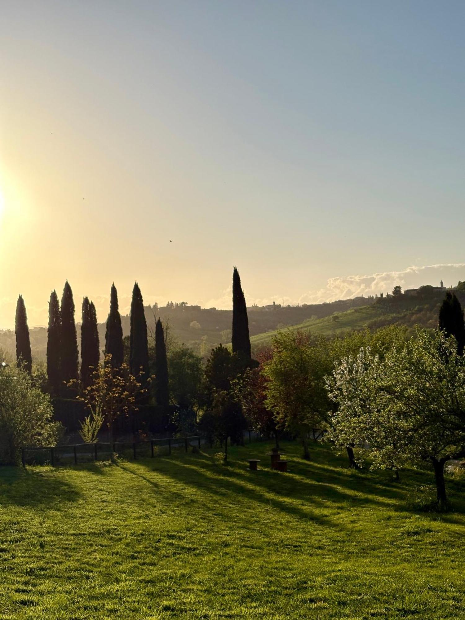Agriturismo La Corte Del Sole シエーナ エクステリア 写真